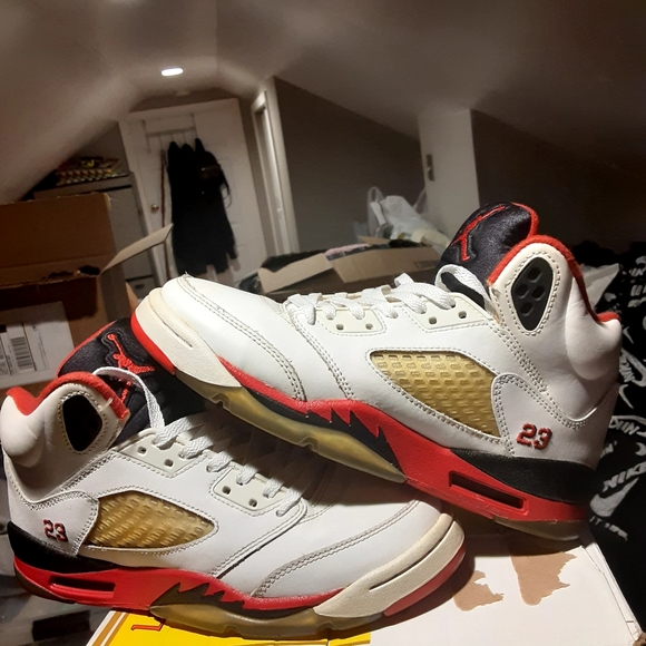 Jordan retro 5 chicago red fire - Picture 3 of 9